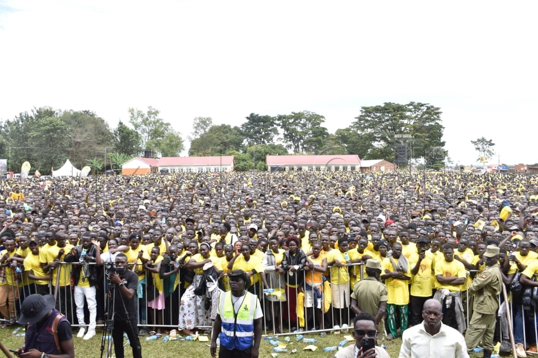 Museveni ng'ali mu Acholi