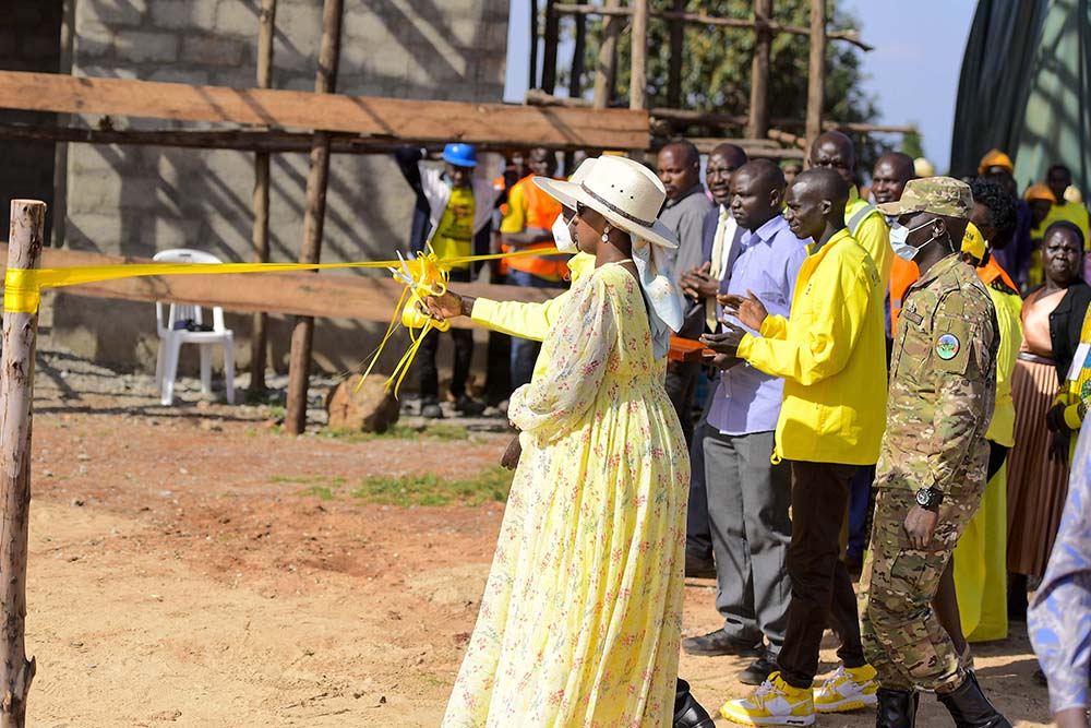 Cheptegei thanked President Museveni for the continuous support to him and other athletes. (PPU Photos)