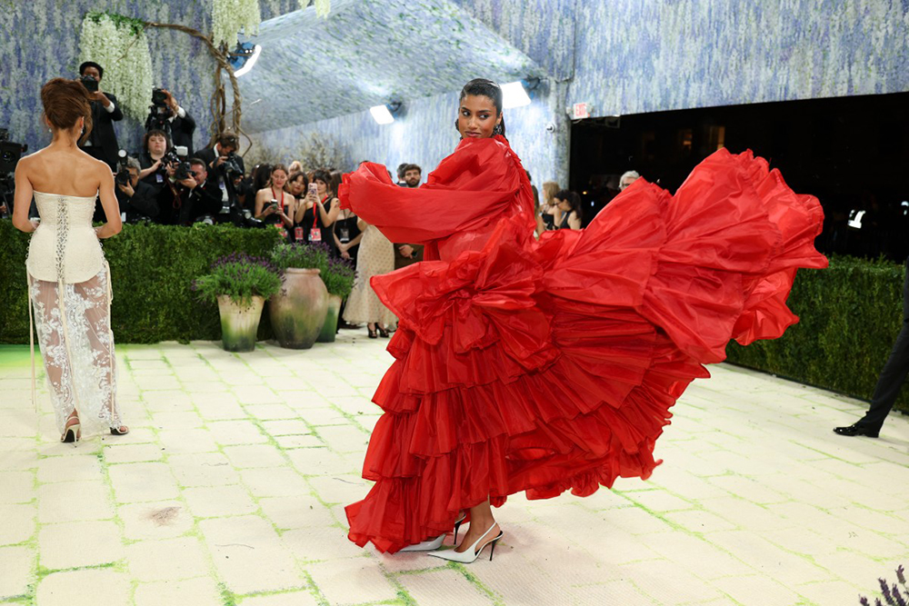 Dutch model Imaan Hammam arrives for the 2026 Met Gala celebrating "Costume Art" at the Metropolitan Museum of Art, in New York, on May 4, 2026. (AFP)