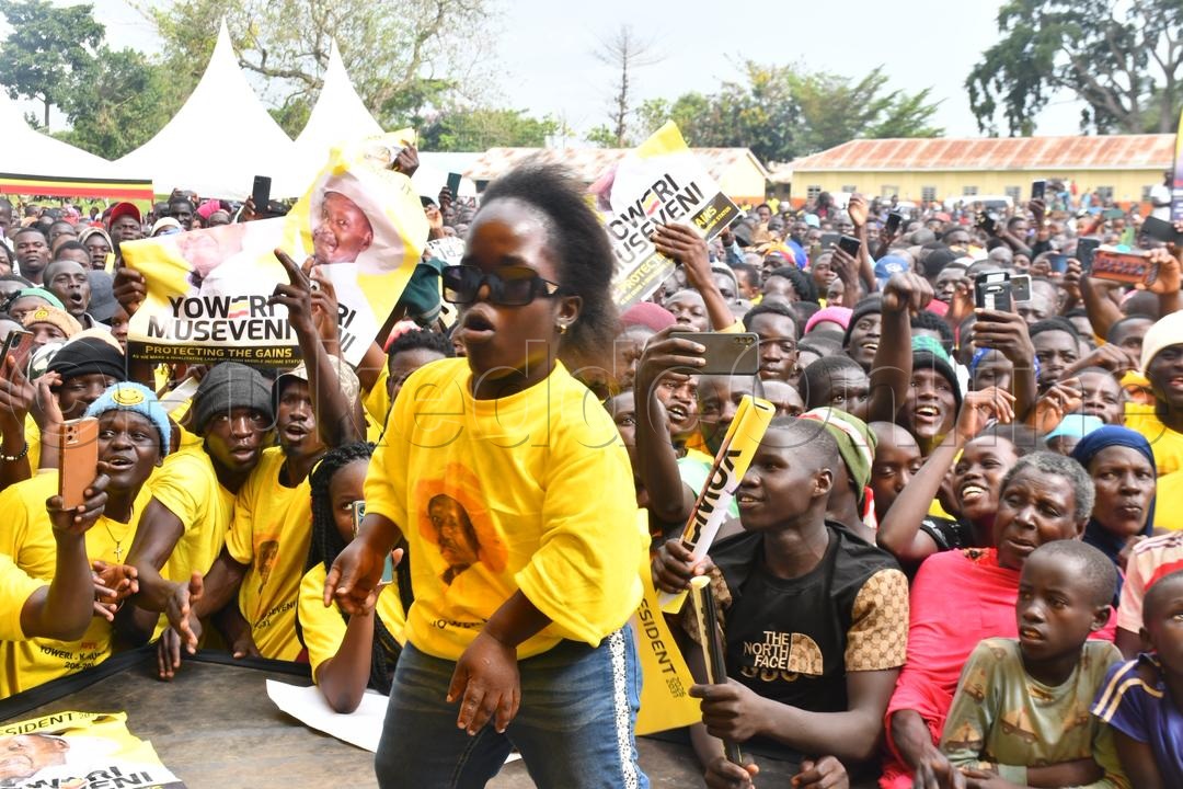 Omu ku basanyusa ng'aziniramu abawagizi e Bugiri