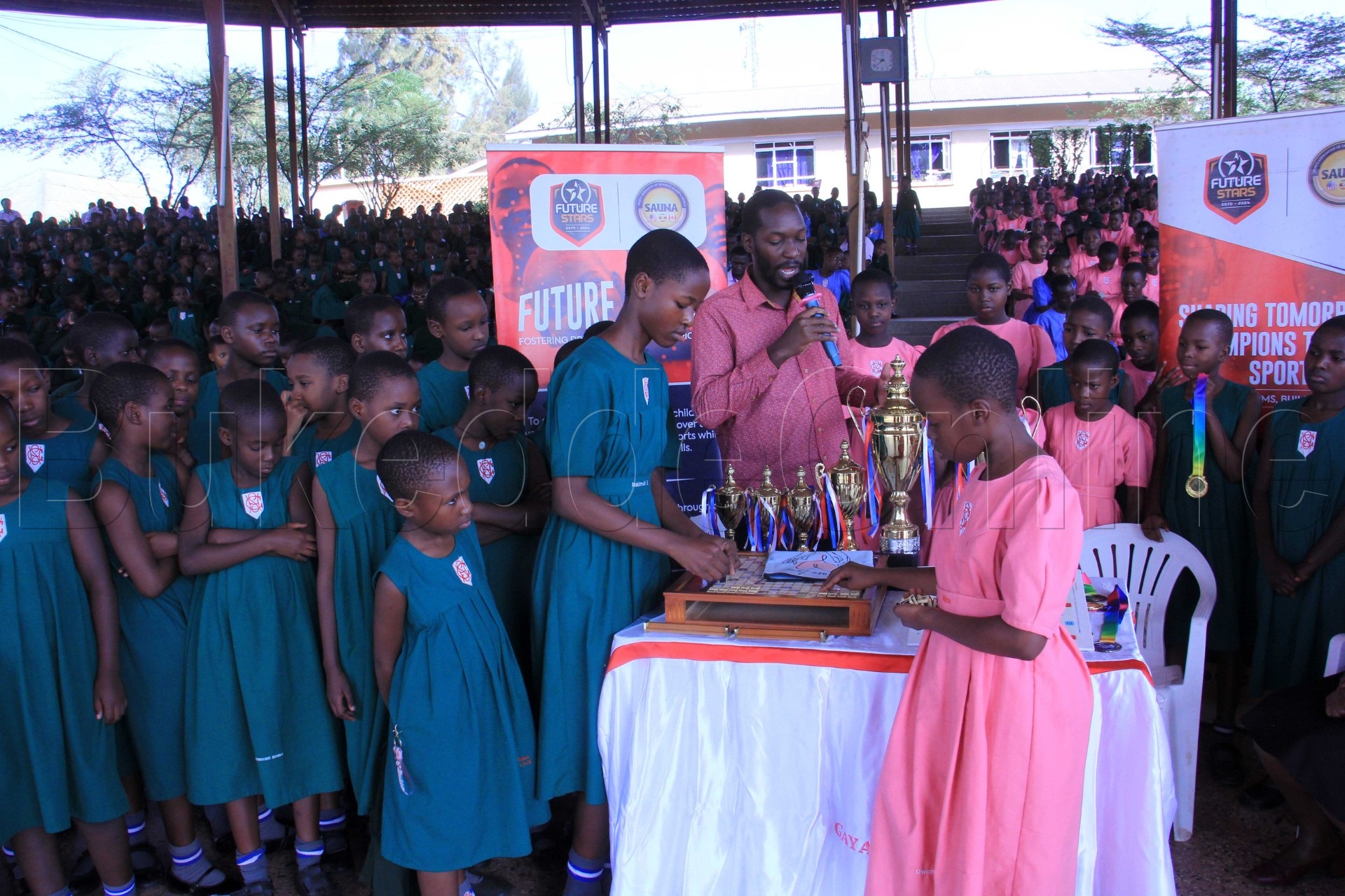 Aba Future Stars sports program ne Gayaza Junior nga batongoza empaka za Scrabble