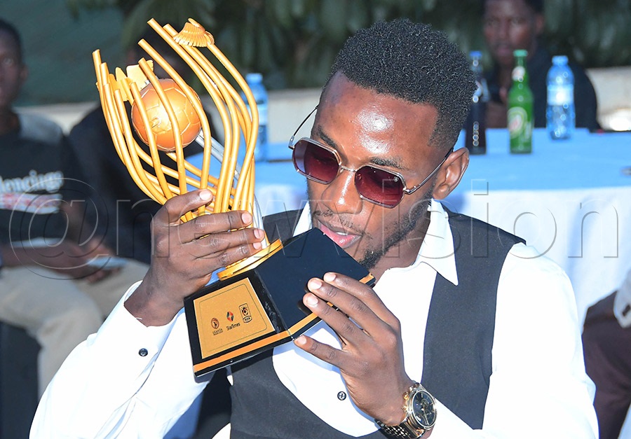 UPL Season 2025/26 Awards: Top scorer Ivan Ahimbisibwe receives his award at the ceremony. Photo: Silvano Kibuuka
