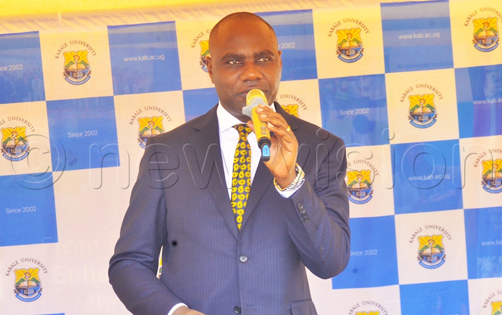 State minister for Finance (General Duties) Henry Ariganyira Musasizi addresses graduands at Kabale University on Friday. (Credit: Job Namanya)