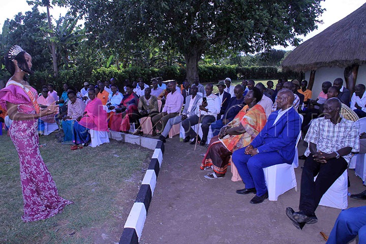 Miss Uganda Ng'ayogerako N'abataka B'oku Kyalo Kwe Yakulira.