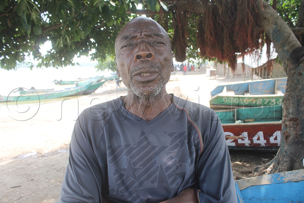 Musa Masudi, the former Chairperson of Katunguru landing site attributing the overwelming illegal fishing activities to goverment's decision to withdrawal FPU. (Photo by Samuel Amanyire)
