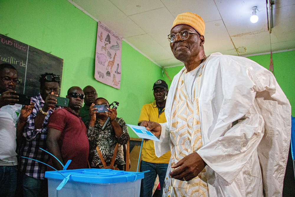 Cameroon opposition figure Issa Tchiroma Bakary of the Front for the National Salvation of Cameroon (FNSC) casts his ballot in Garoua on October 12, 2025. Cameroonians voted Sunday in an election expected to return 92-year-old Paul Biya, the world's oldest serving head of state, to office after 43 years in power.