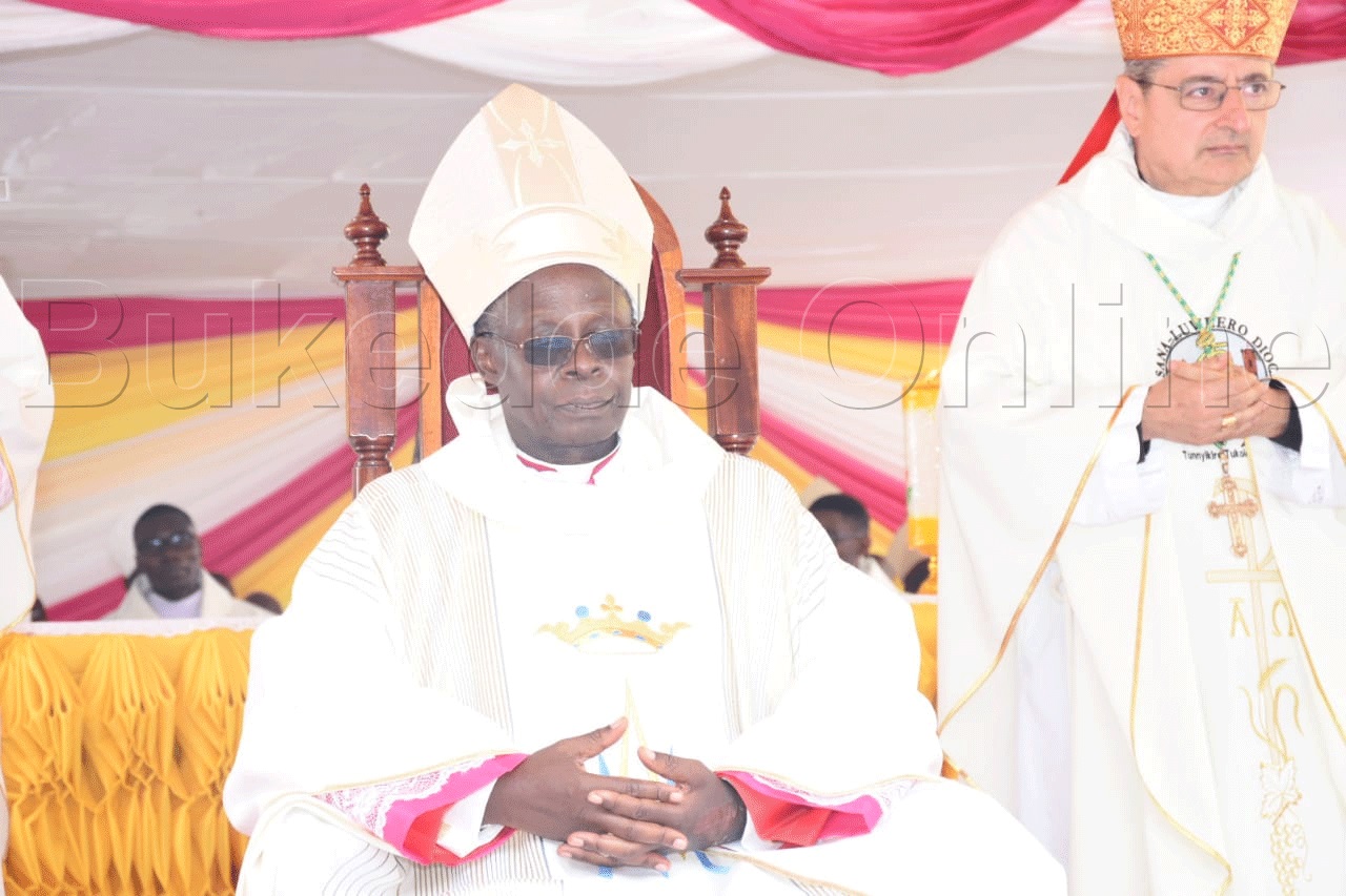 Omusumba Lawrence Mukasa oluvannyuma lw'okutuuzibwa