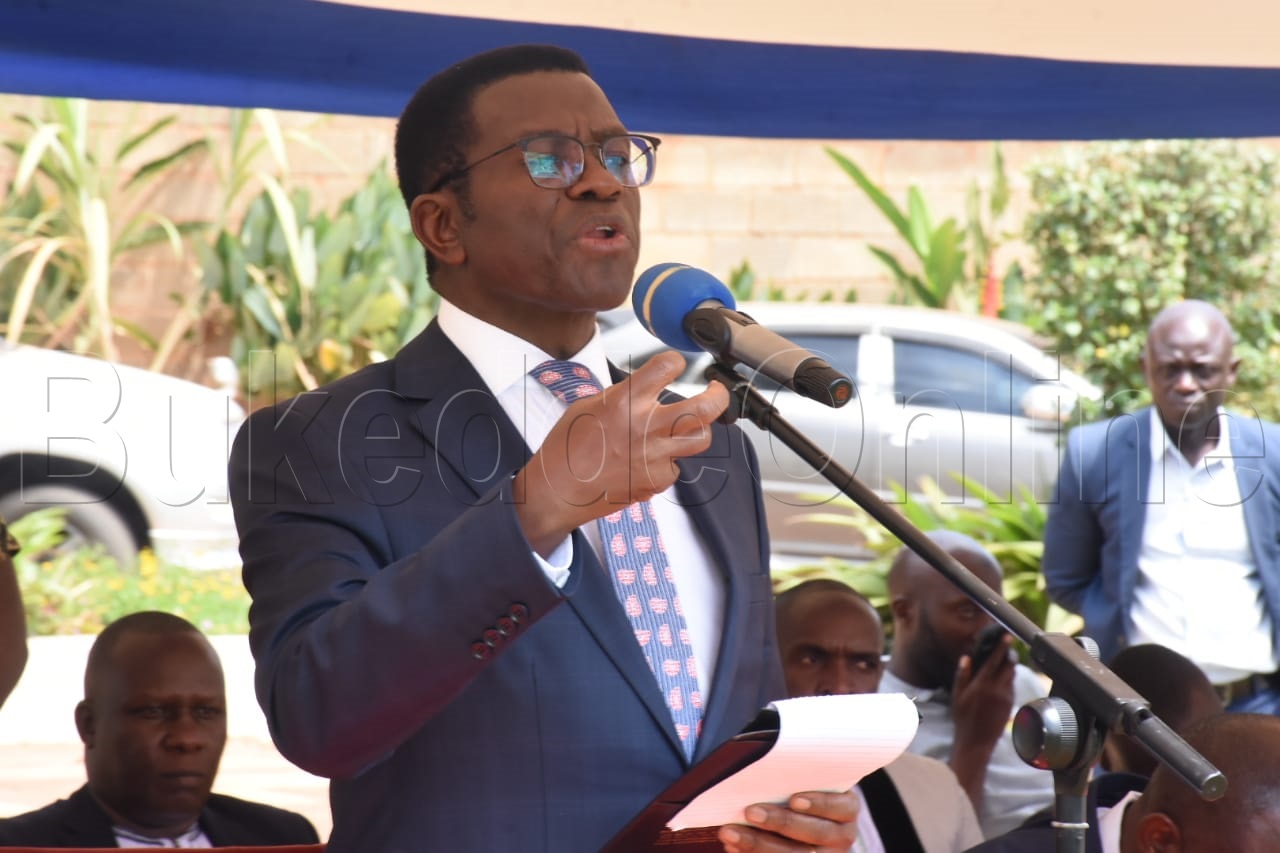 Katikkiro Mayiga ng'ayogera eri Bannamawulire NRM