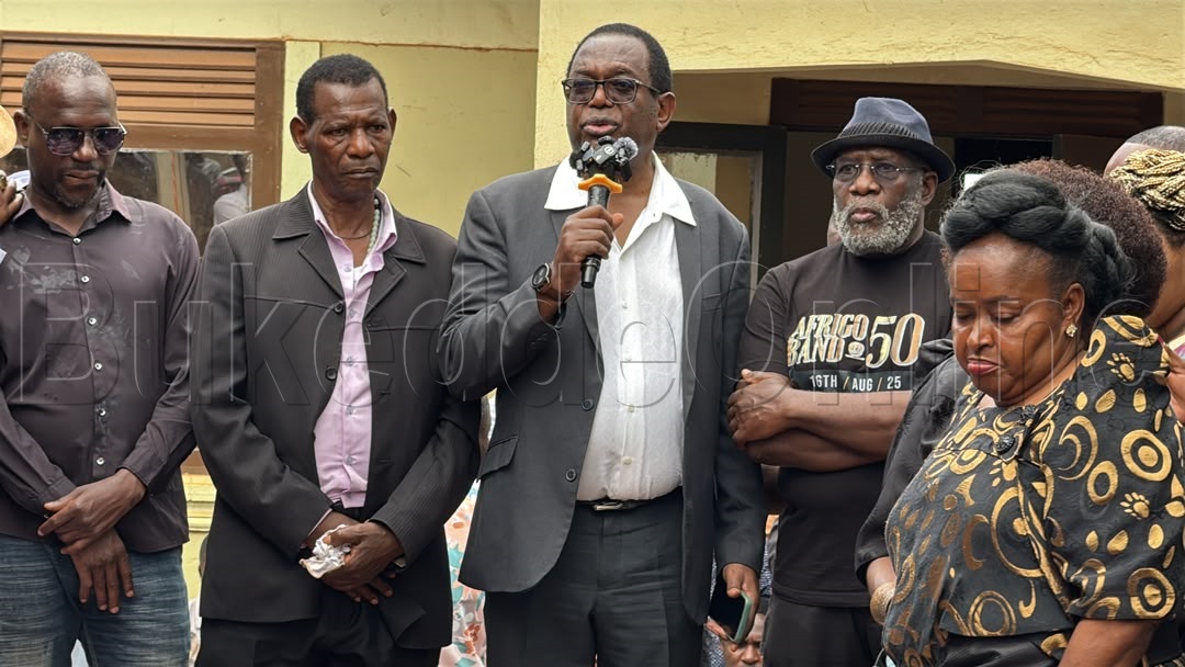 Wassula ng'ayogera eri abakungubazi