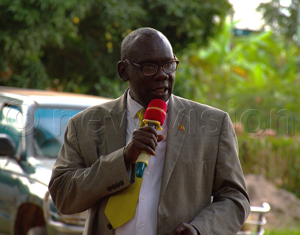Resident City Commissioner Ambrose Onoria speaking during the ceremony to welcome the LRA returnees in Gulu City. (Credit: Rasik Kenneth Kothari)