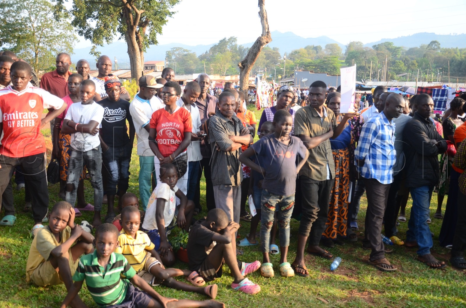 Residents in Busolwe town council in Butaleja district listening to Muntu at his campaign rally. (Credit: Isaac Nuwagaba)