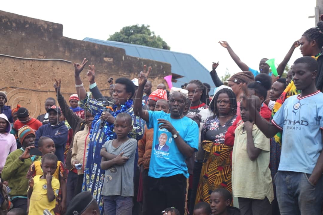 FDC supporters listening to Mafabi.