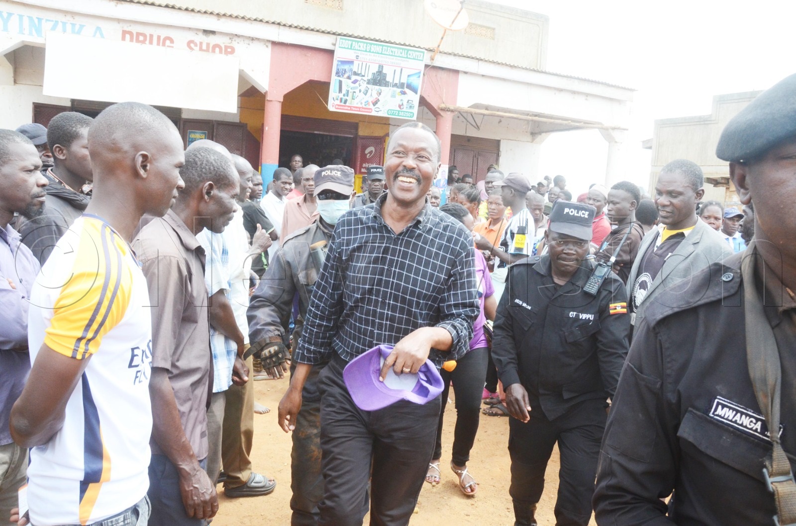 Muntu all smiles during the campaign trail.