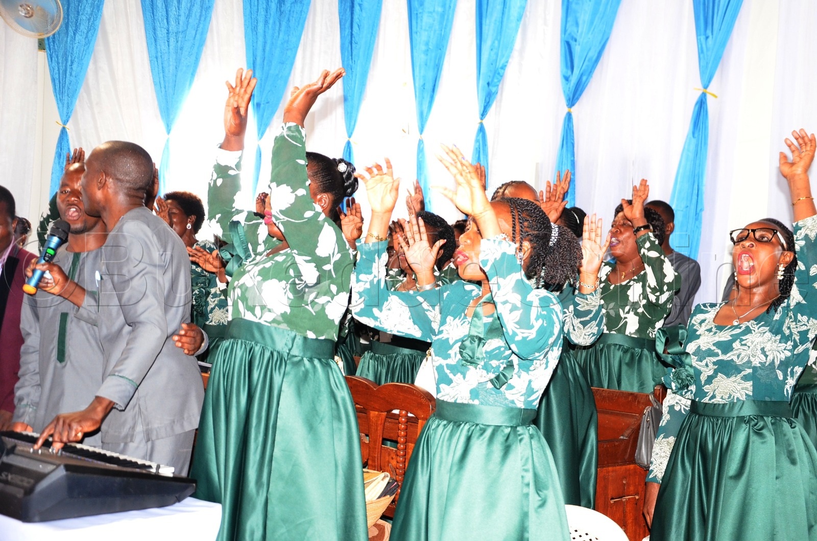 Kkwaaya eyakulembeddemu okusinza