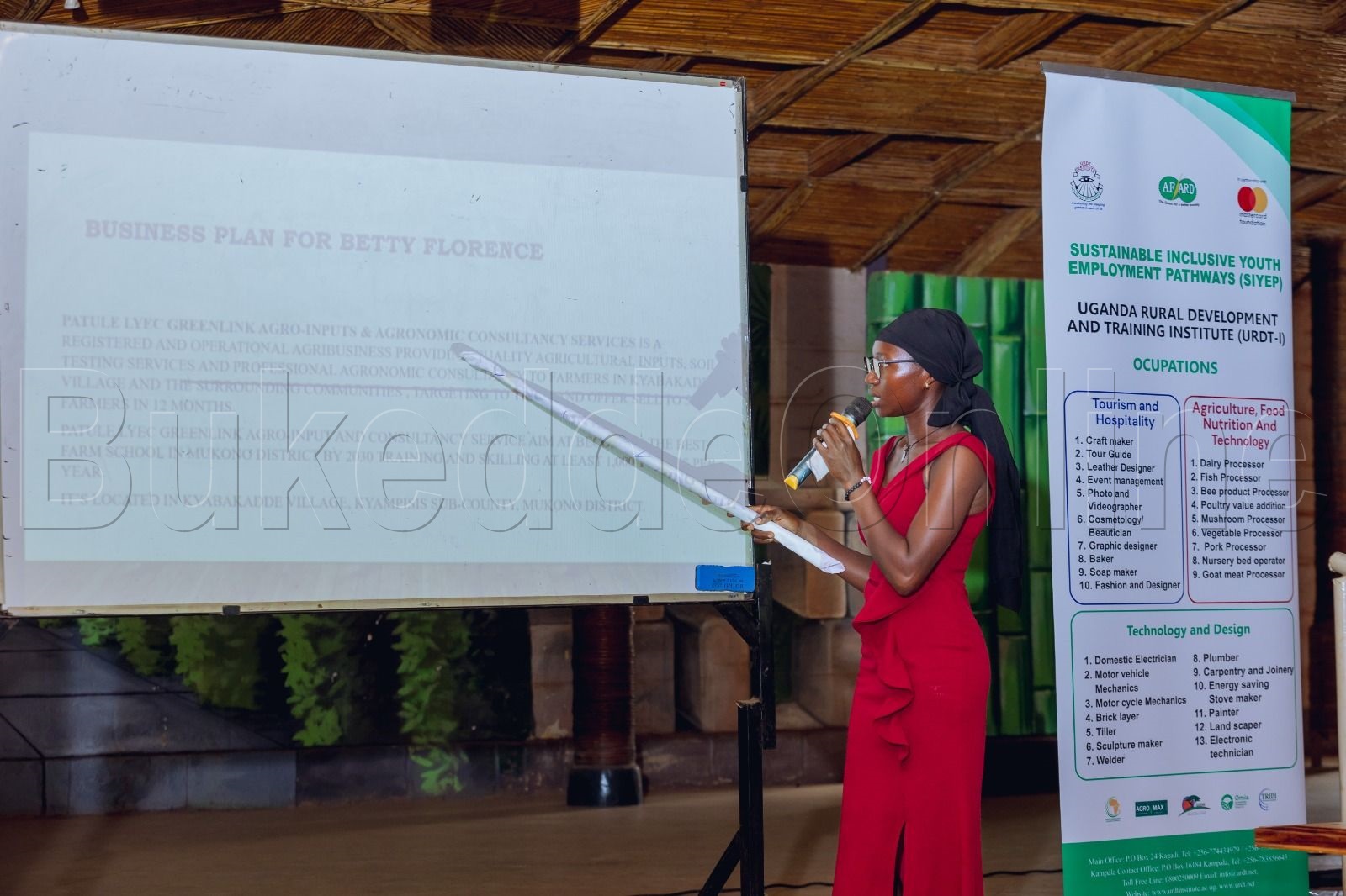 Florence Aciro ayagala kukola ssomero lya byabulimi