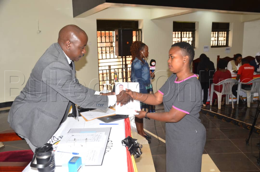 Victoria Kyomuhendo aggidde ku card ya NRM