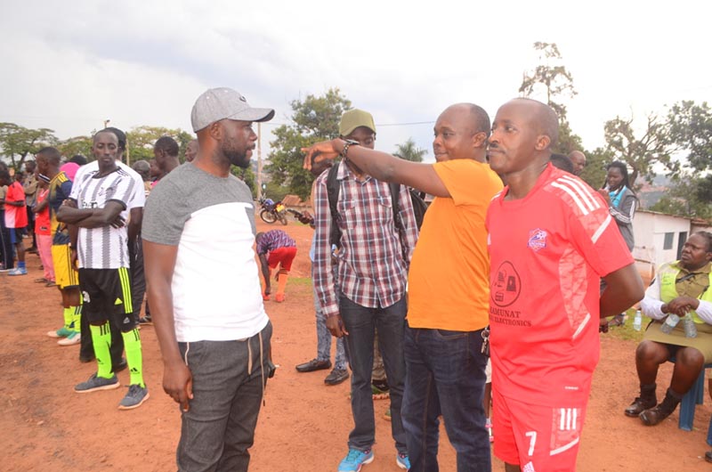 DPC Tayebwa ng'alina by'alaga RDC.