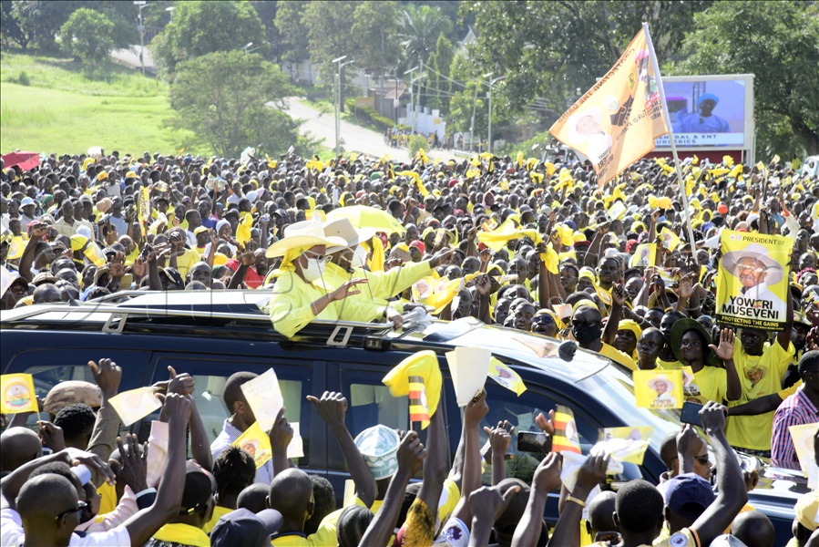 On October 15, 2015, the President, together with the First Lady, Mrs Janet Museveni, were received by a mammoth crowd at Arua Golf Course in Arua City during his campaign trail in West Nile. (All Photos by Eddie Ssejjoba)