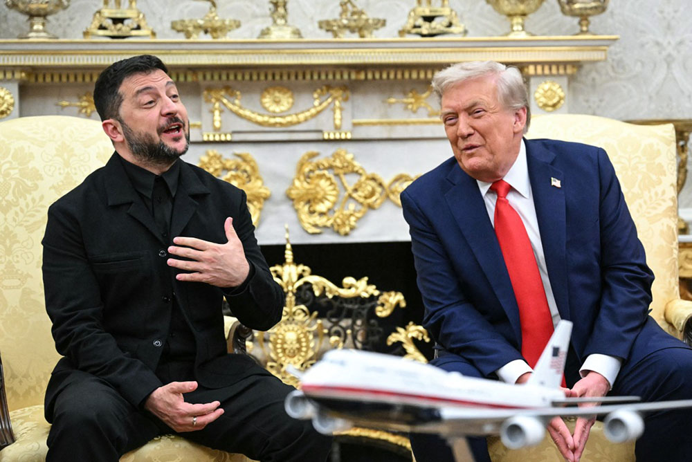 Ukrainian President Volodymyr Zelensky and US President Donald Trump participate in a meeting in the Oval Office of the White House in Washington, DC, on August 18, 2025. (Photo by Mandel NGAN / AFP)