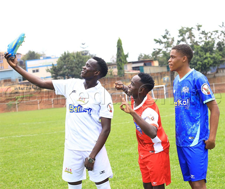 Abamu ku bazannyi mu Ntungasaze FC