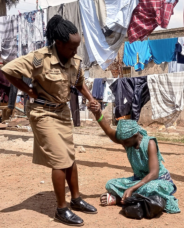 Omuserikale Ng'awooyawooya Mbabazi.