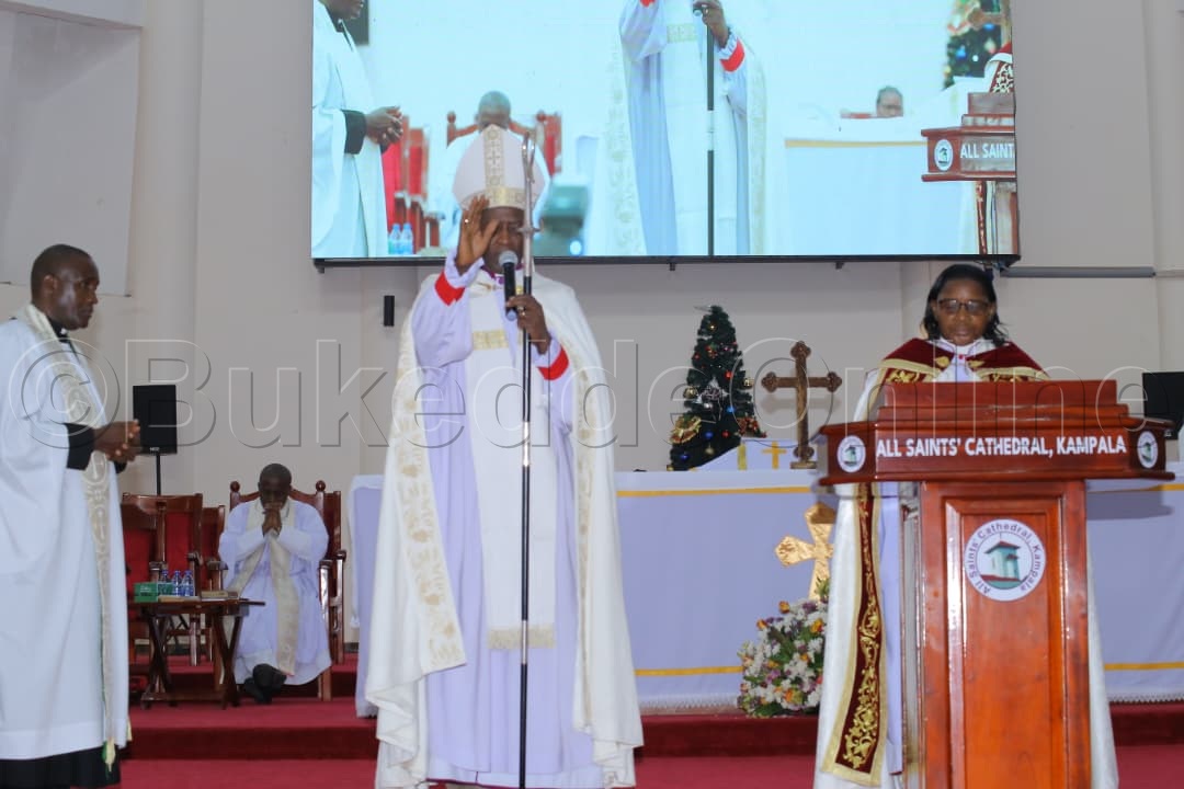 Kazimba ng'asaba omukisa. 