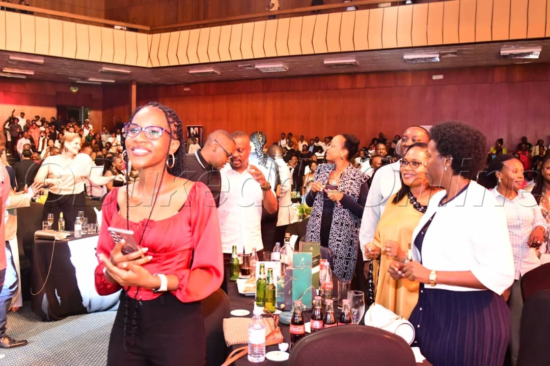 Essanyu nga libula okutta abanyumirwa Jazz ku Serena.