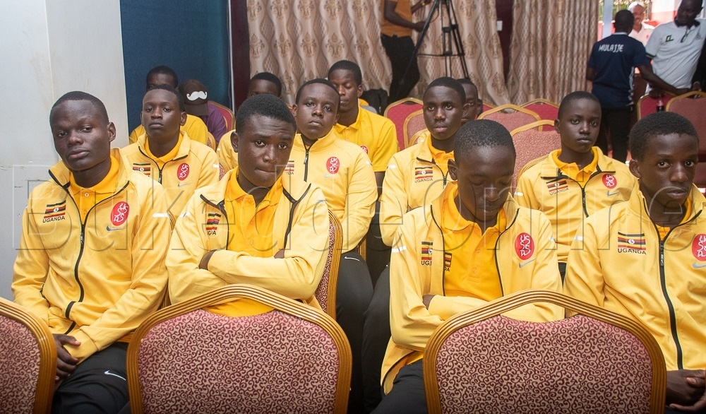 Abazanyi nga beeteekateeka okugenda e Zimbabwe