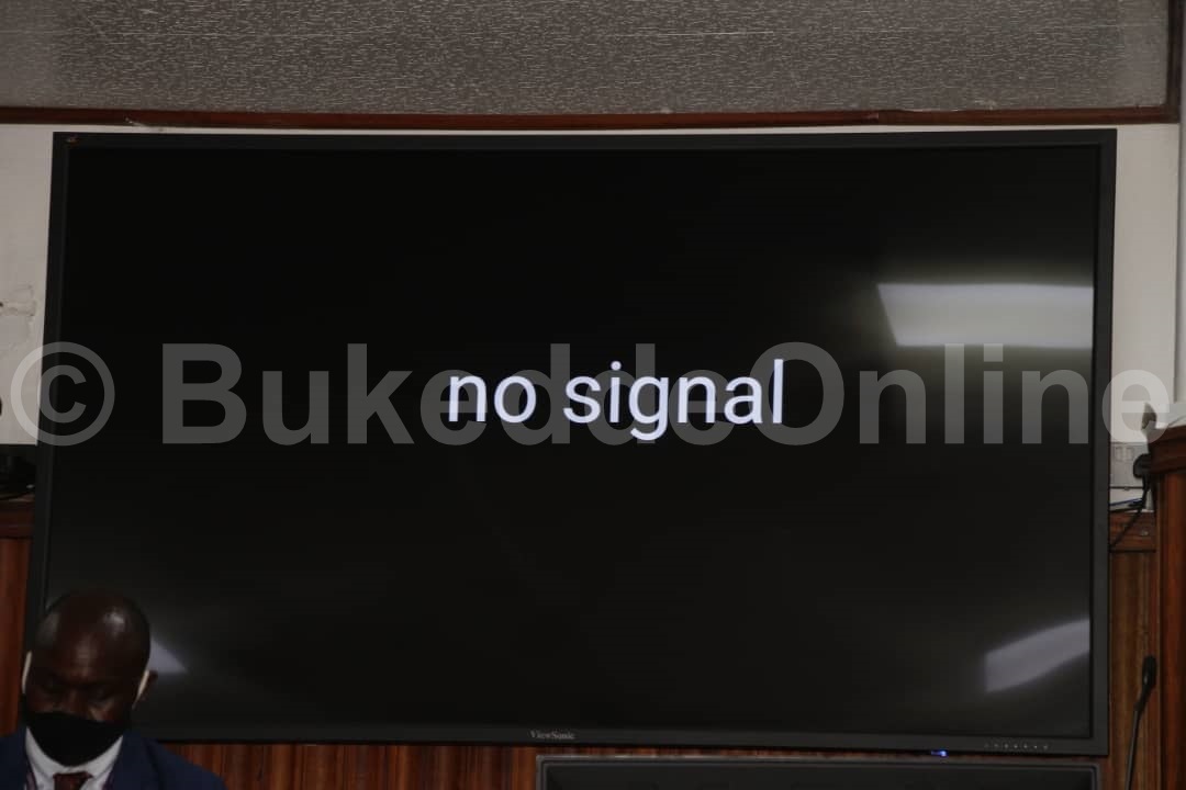 Kkompyuta eraga ebifaananyi nga bwe yalabise ng'eraga terina neetiwaaka