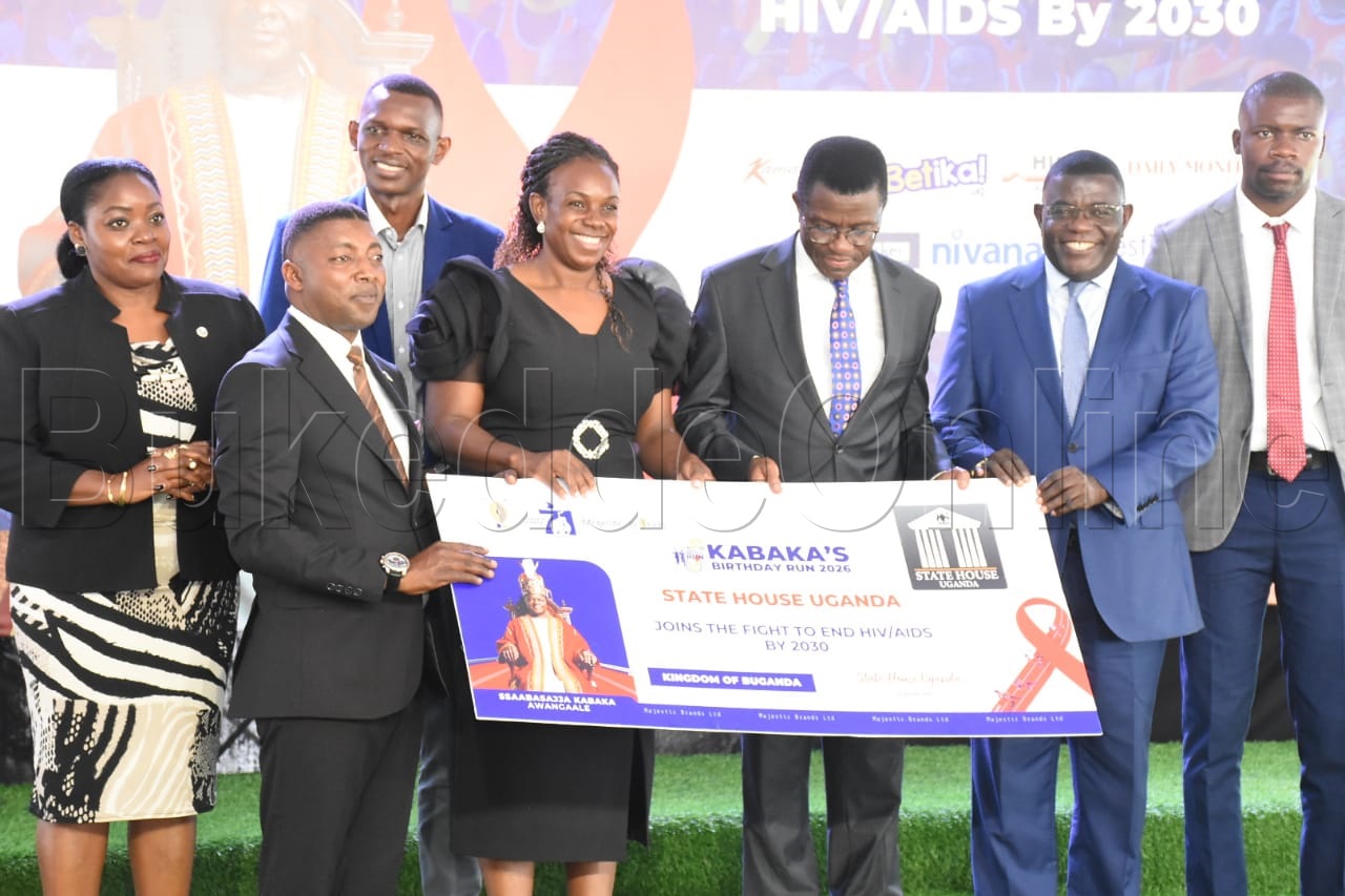 Abamaka g'obwa Pulezidenti nga bakyaddeko e Mmengo okugula emijoozi 