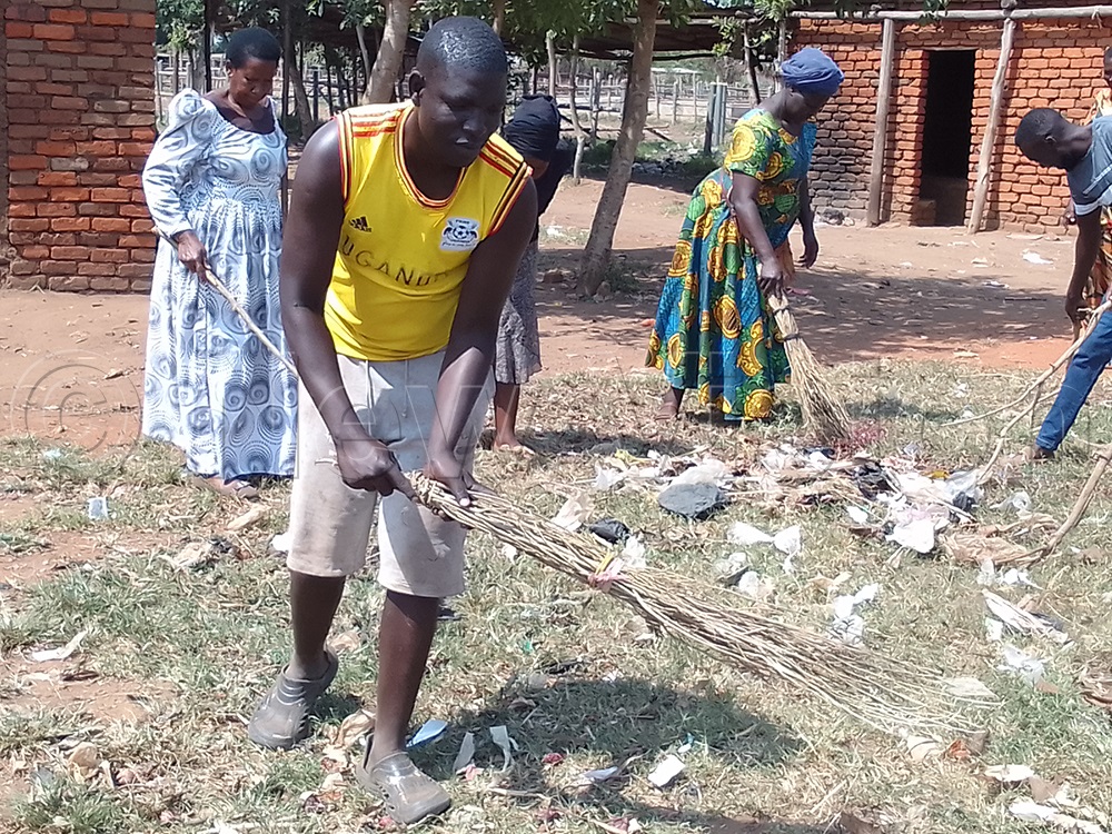 Councillors and technical staff take part in a clean-up exercise at the market, clearing litter and inspecting the facility ahead of the Town Council's planned interim management. (Credit: David Opus)
