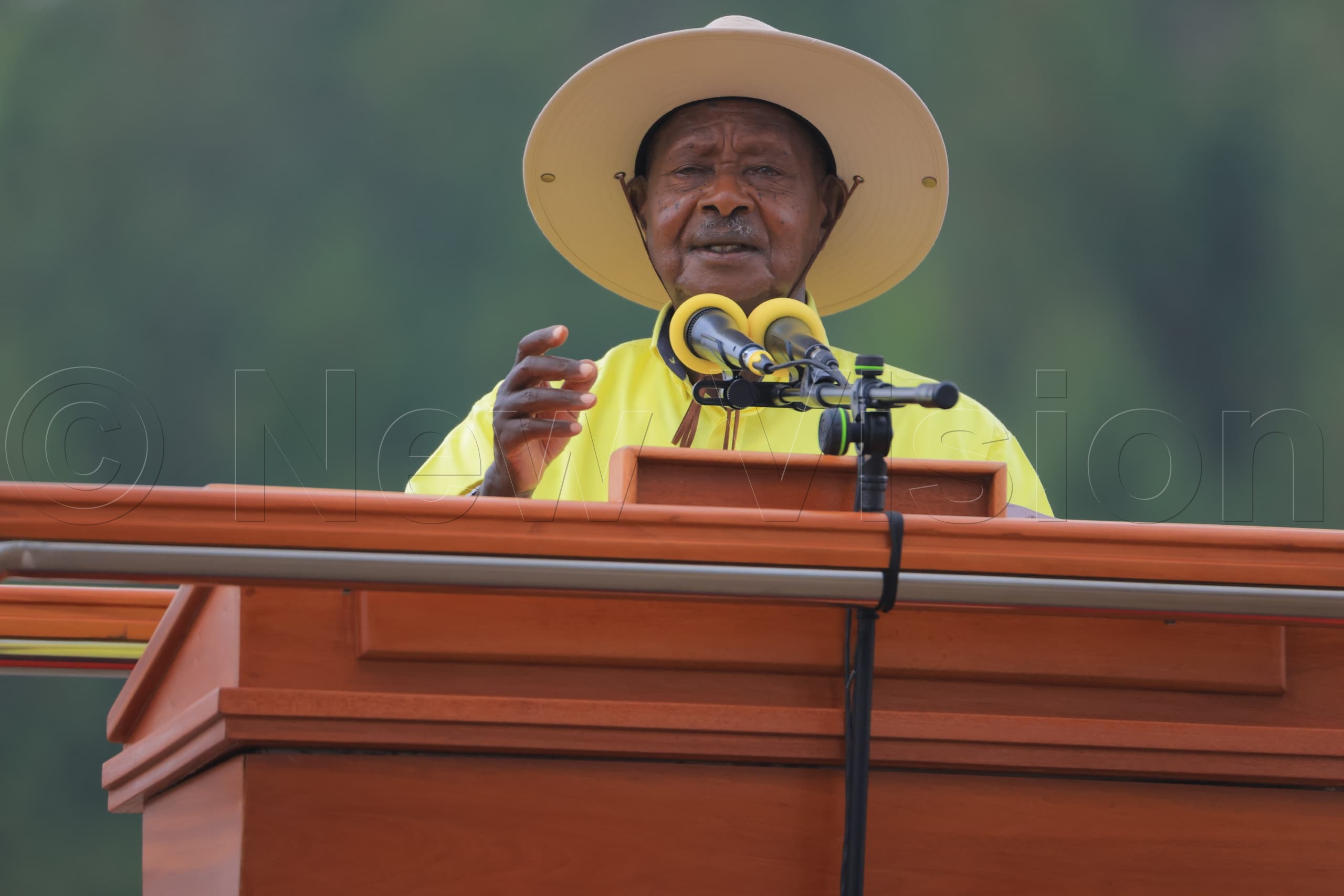 President Museveni addressing at the campaign rally. (Credit: Simon Peter Tumwine)