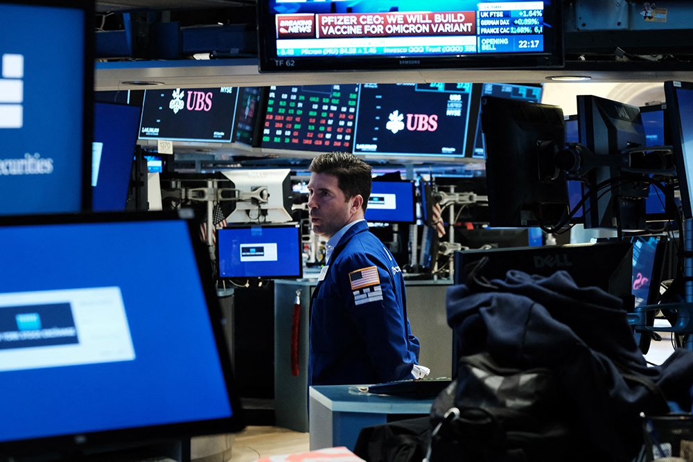 Stocks jump, oil slides on easing Ukraine fears New Vision Official