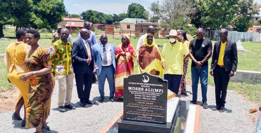 President Yoweri Museveni visiting the grave of former Member of Parliament for Adjumani West constituency, the late Gen. (rtd) Moses Ali, where he laid a wreath. (Credit: Doreen Tasia)