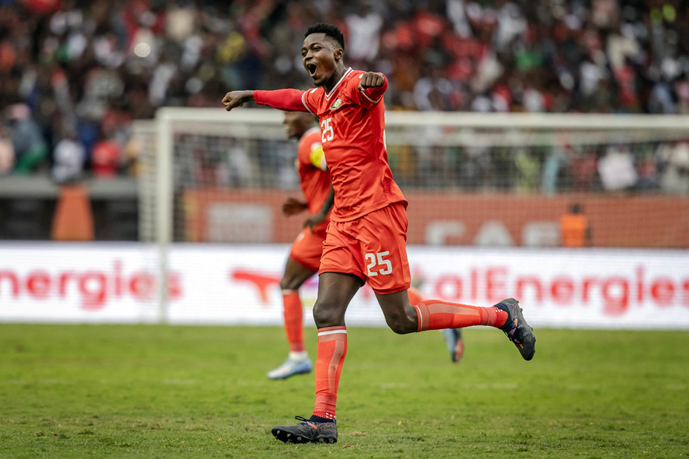 Kenya's defender #25 Sylvester Owino Ahono celebrates his team victory during the African Nations Championship (CHAN) group stage football match between Kenya and Morocco at Kasarani Stadium in Nairobi, on August 10, 2025. (Photo by AFP)