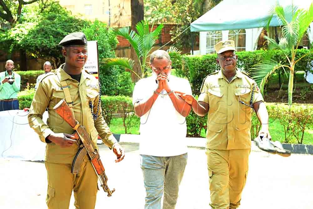 During a press conference organised at SHIPU offices along Lumumba Avenue in Kampala, the unit spokesperson, Brian Vvubya, said that the suspect and others still at large allegedly made a deal to provide 5,000 kg of gold in two instalments but only gave him 1kg.