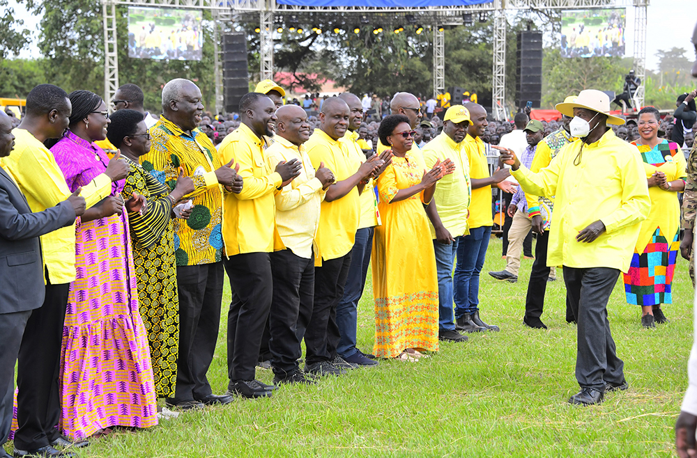 Museveni campaigning at Dokolo. PPU