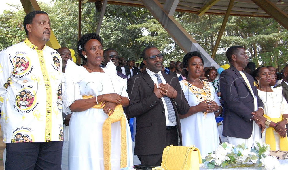A sectional spectacle of the couples during mass. Centre is Narcis Tumushabe, who was the chief guest. (Photo by Mathias Mazinga)