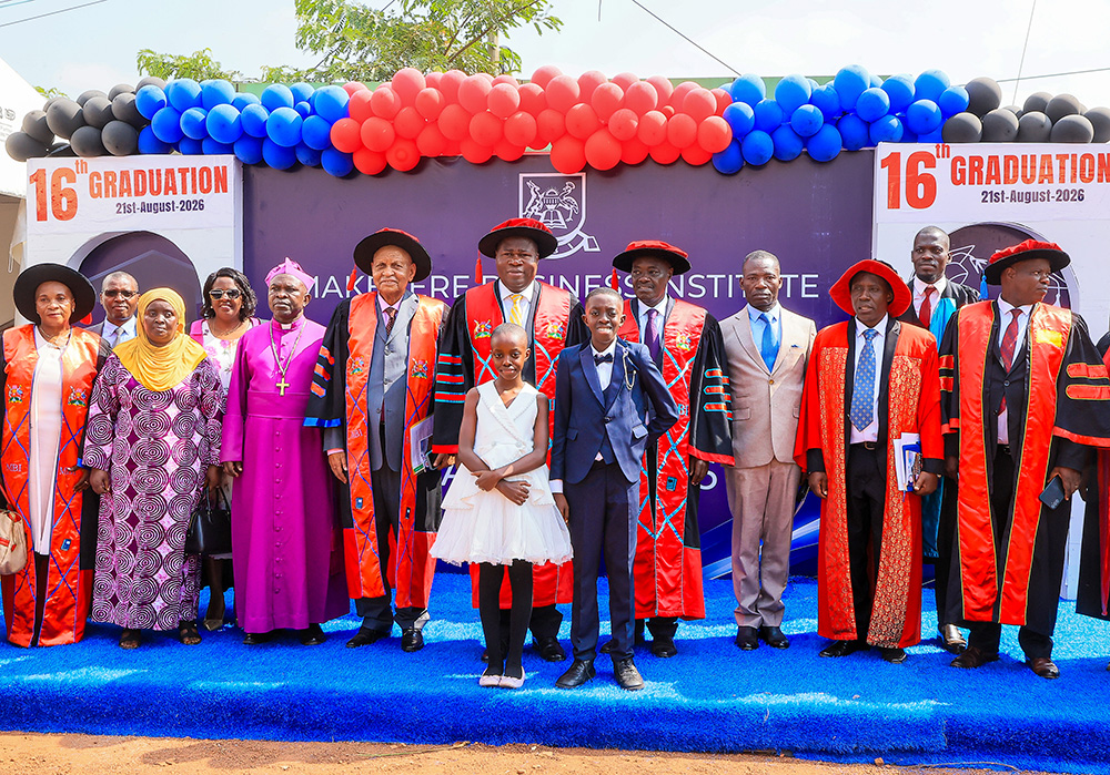 The Speaker of Parliament, Jacob Marksons Oboth, flanked by Prof. Kagonyera (L) and Hon. Dan Itungo (R), pose for a photo with other stakeholders during the 16th graduation ceremony of Makerere Business Institute (MBI) in Makerere, Kampala. (Courtesy photo)