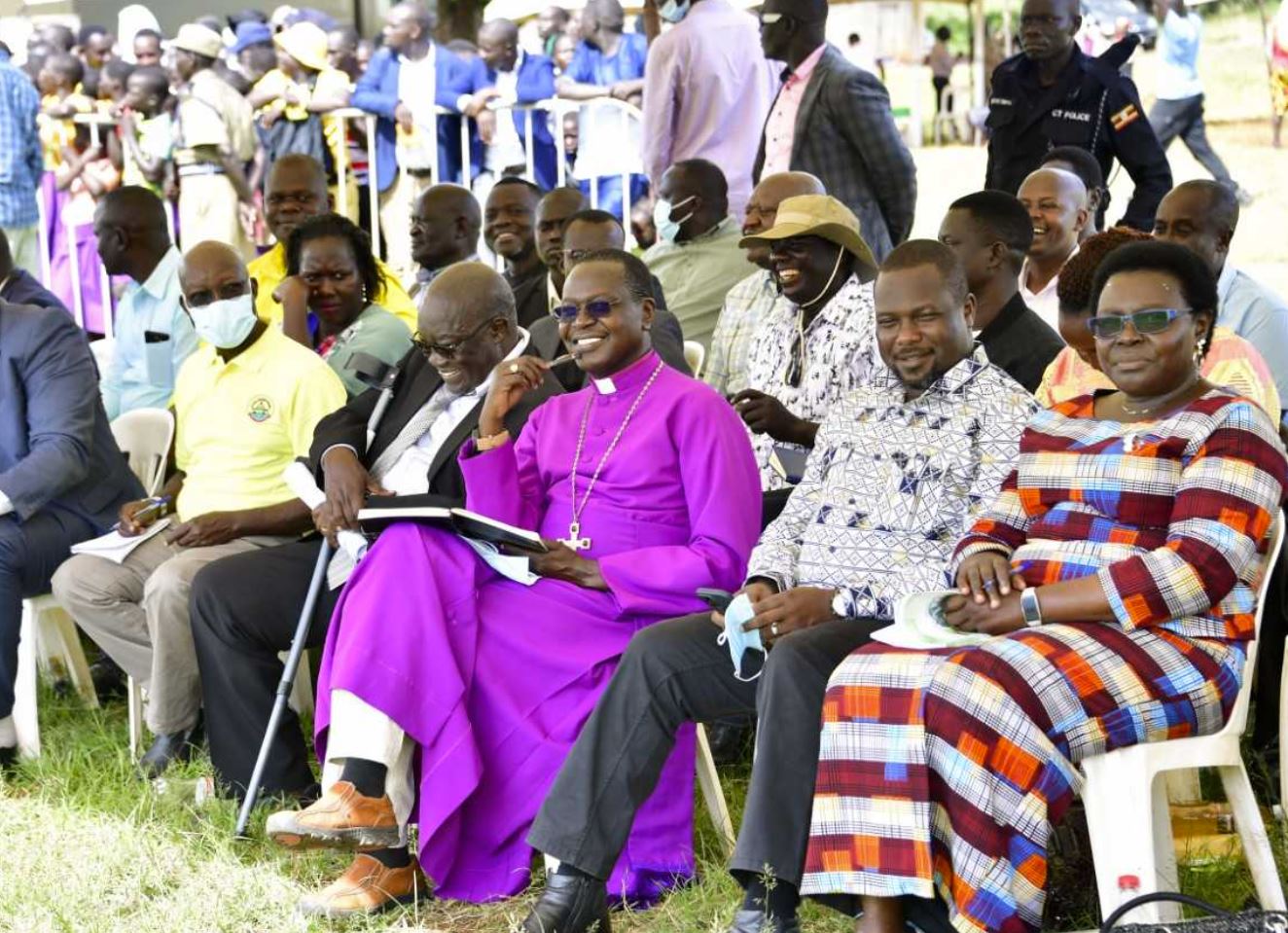 Purezidenti Yoweri Kaguta Museveni yashaba abaraaro abaine emyanya etazitiriire omumatemba g&rsquo;eihanga kuruga omukyanga eki omu wiiki 3.