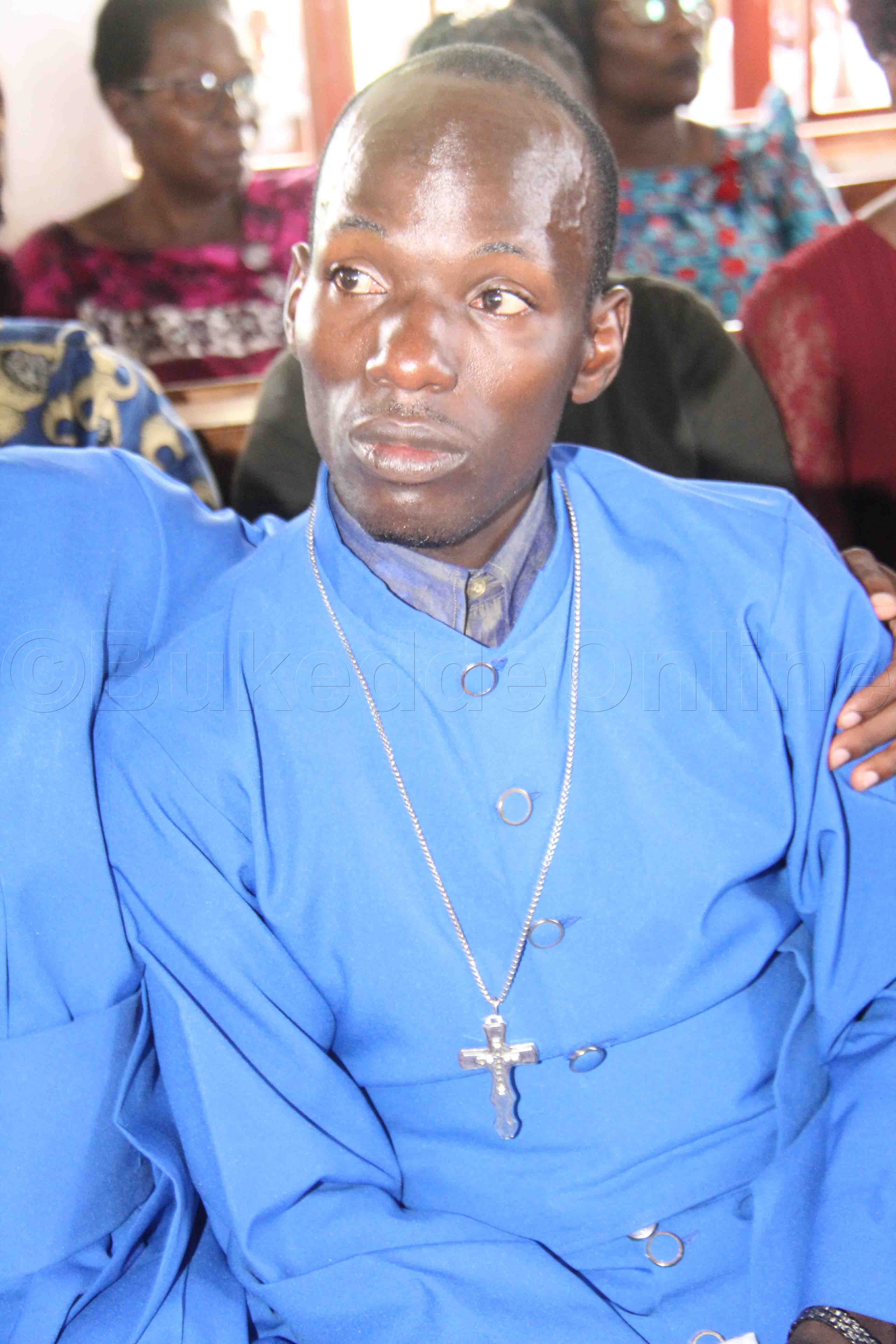 Mubuulizi Kisekka nga bimusobedde.