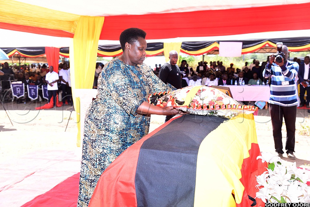 Vice-President Jessica Alupo laying her wreath. (Photo by Godfrey Ojore)