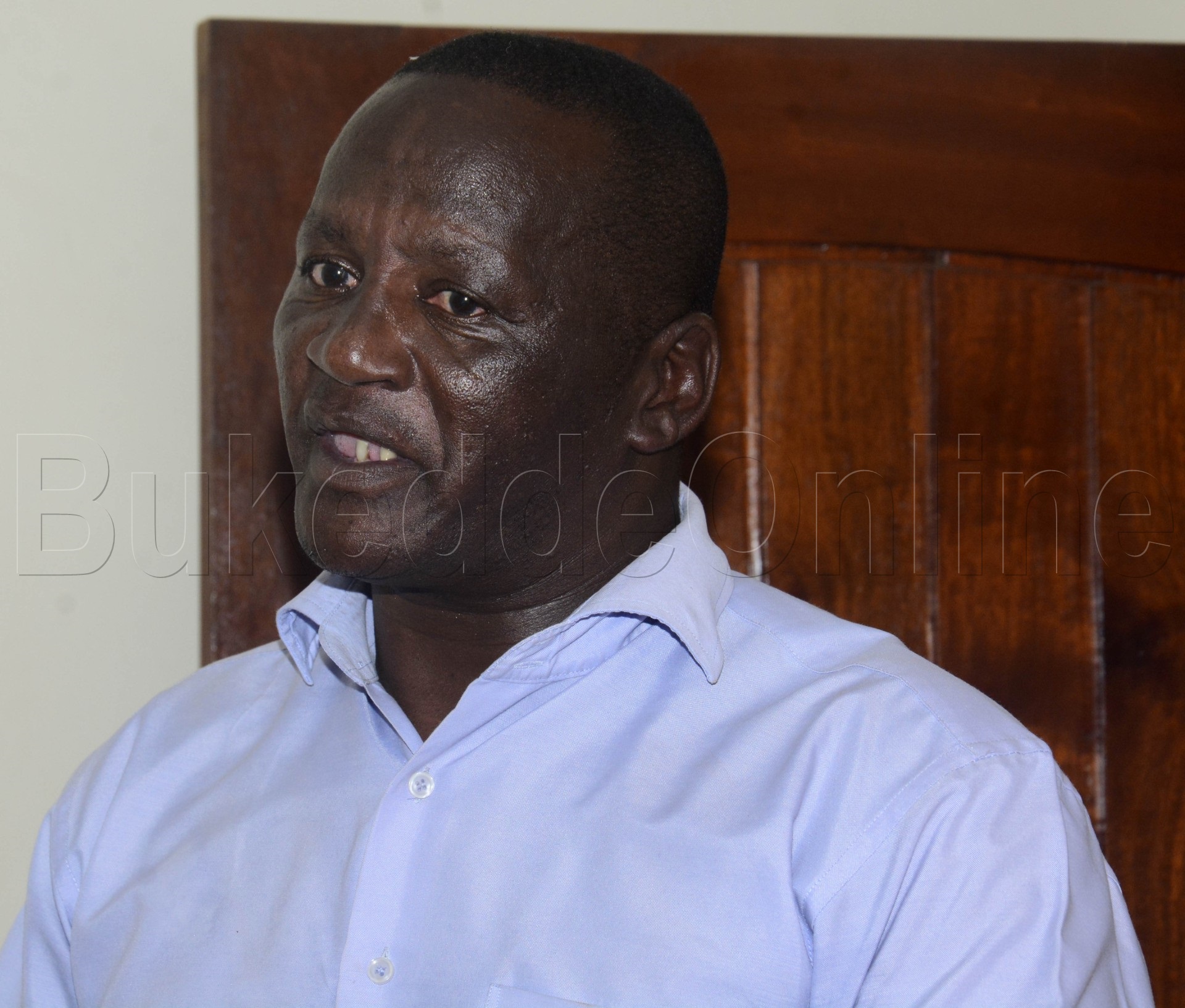 Ssentebe w'ekyalo okusangibwa ettaka Godfrey Zzaake nga naye mu kulu nnyo mu nsonga zino 