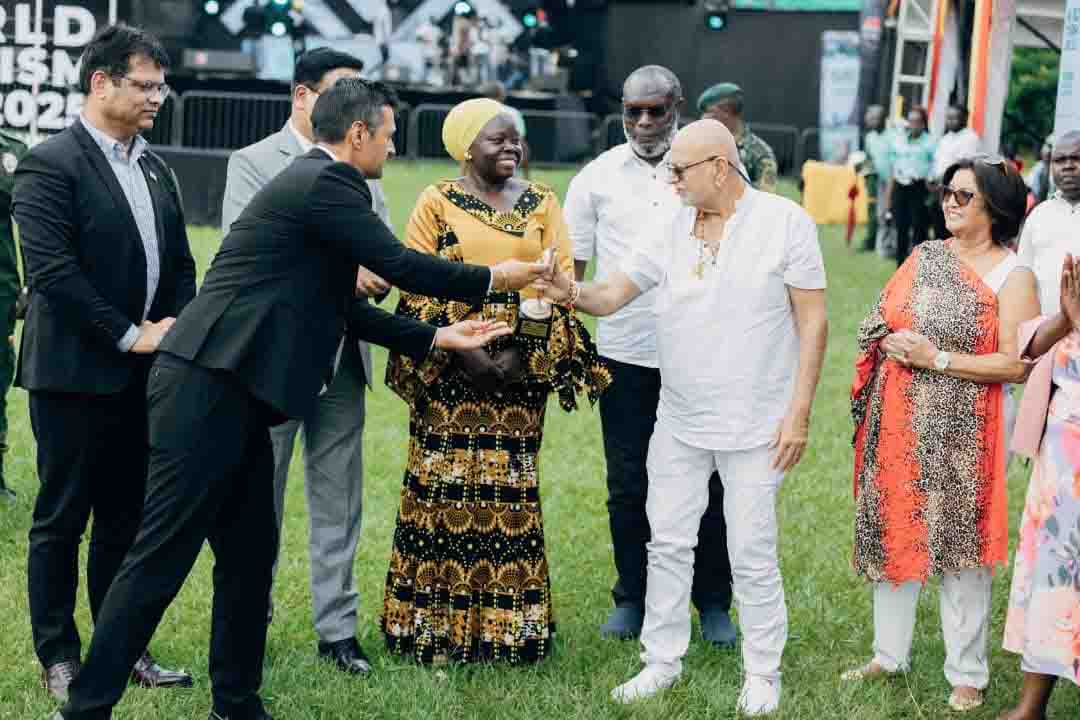 Sudhir nga bamukwasa engule ye