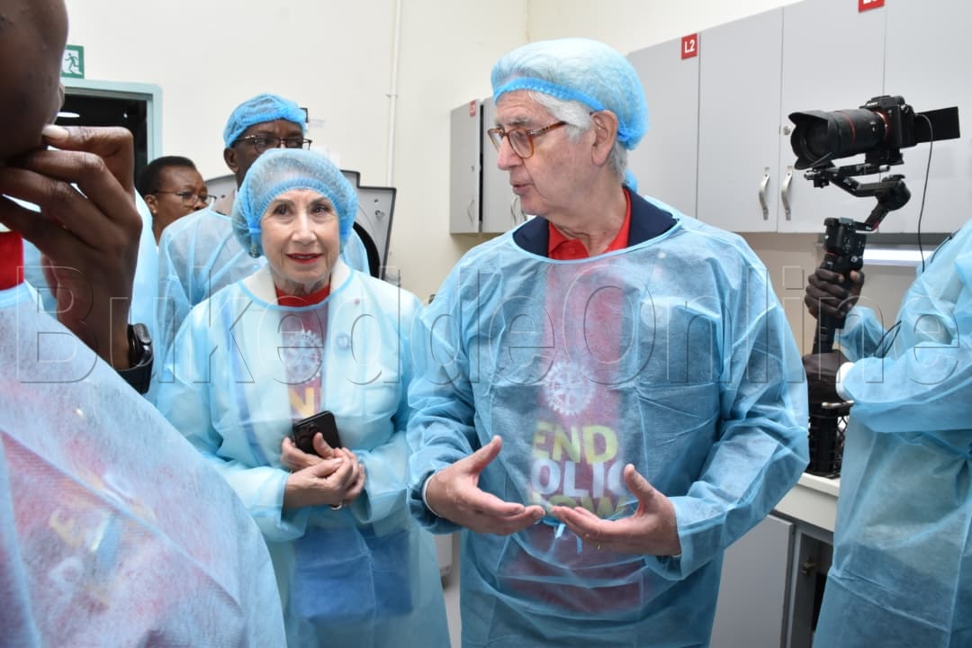 Francesco Arezzo nga bamulambuza ekifo