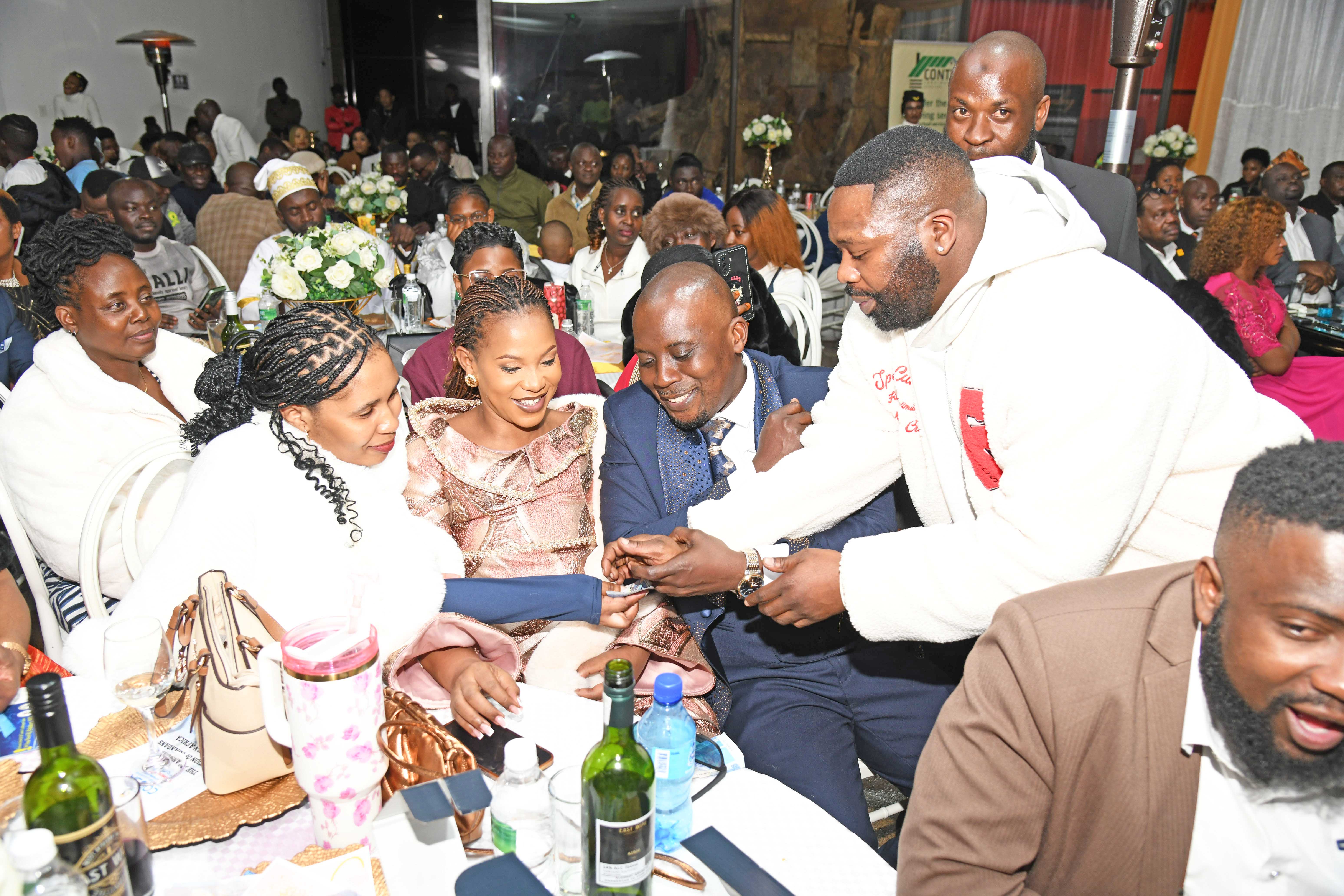 Bongani Fassie Mutabani W’omugenzi Brenda Fassie Ku Ddyo Nga Bamufuuwa Ssente