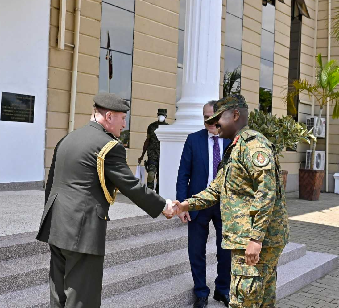 Gen. Kainerugaba abugaineho ambasada wa Turkey bahamya omukago.