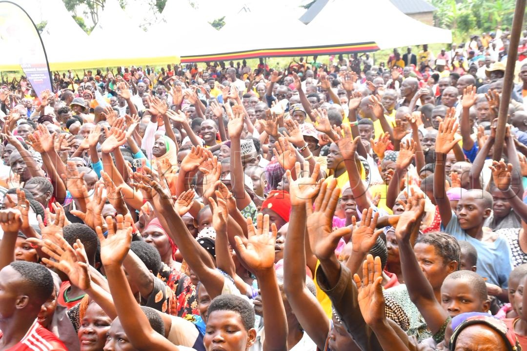Abawagizi b'ekibiina nga basanyufu nnyo okuzaama