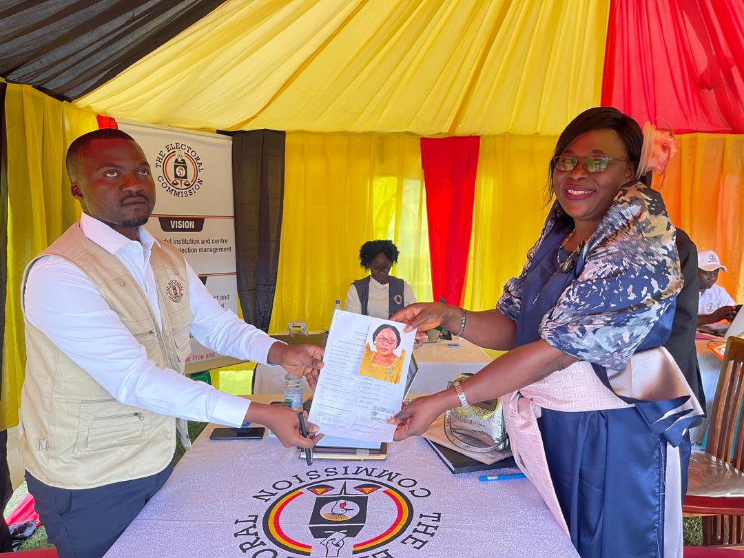 After being officially nominated by the Electoral Commission (EC) district returning officer, Honest Baguma, as an Independent Candidate for the seat on Wednesday, October 22, 2025, Abwooli pledged to unite the residents.