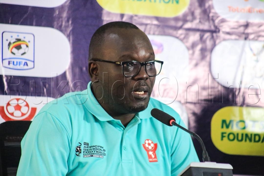 Andrew Oryada omwogezi wa CECAFA mu lukungaana lwa bannamawulire